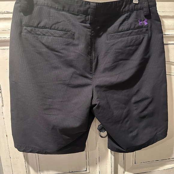 Under Armour men’s pinstriped golf shorts - Picture 2 of 4